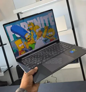 New Laptop Lenovo Yoga 710 32GB Intel Core I7 SSD 512GB