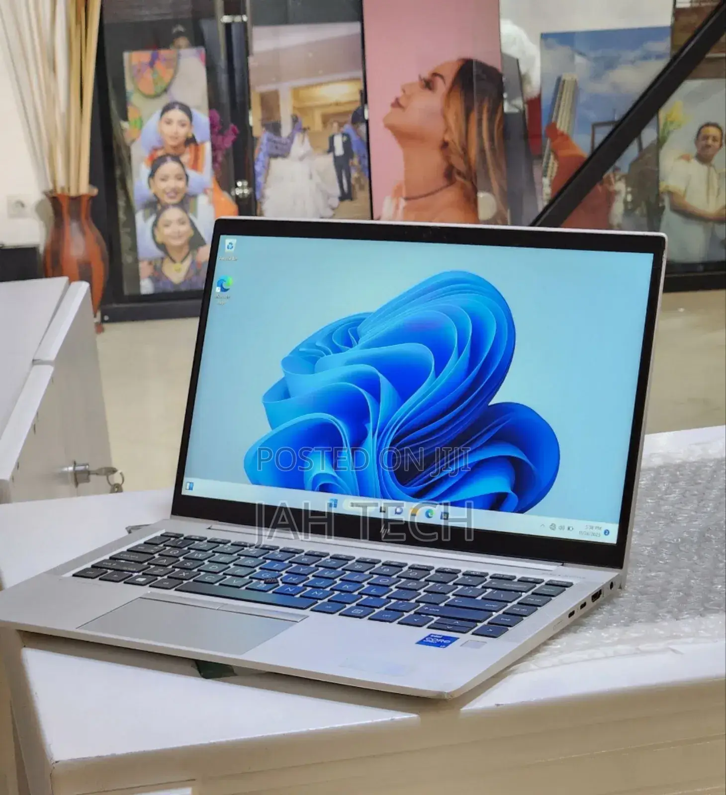 New Laptop HP EliteBook 840 G8 16GB Intel Core I7 SSD 512GB
