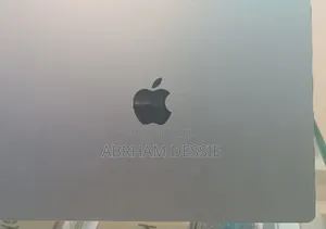 New Laptop Apple MacBook Pro 2023 M3 14-Inch 24GB Apple M3 SSD 512GB