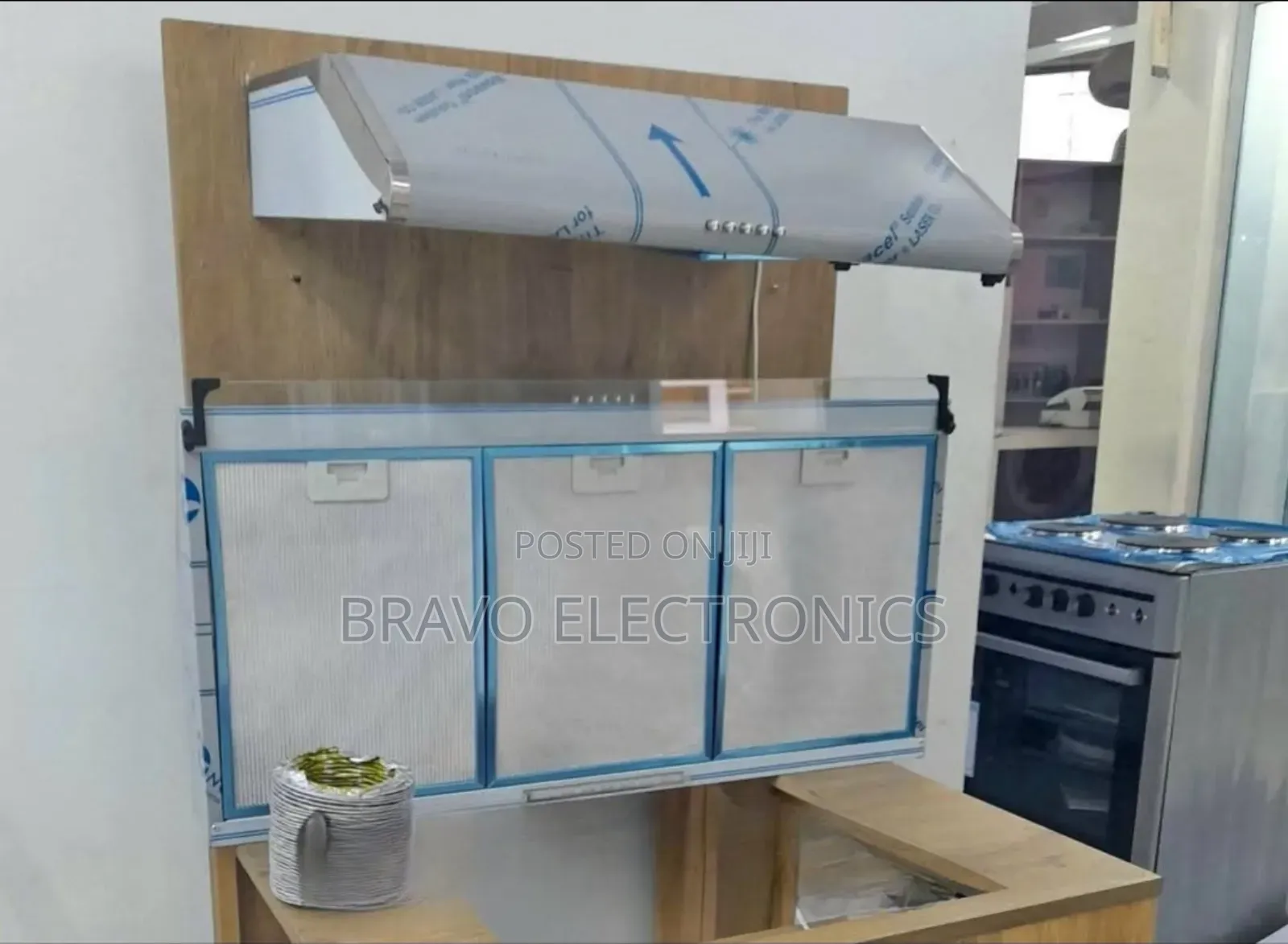 Kitchen Saker Hood 60×90 – Powerful Suction Modern Design!