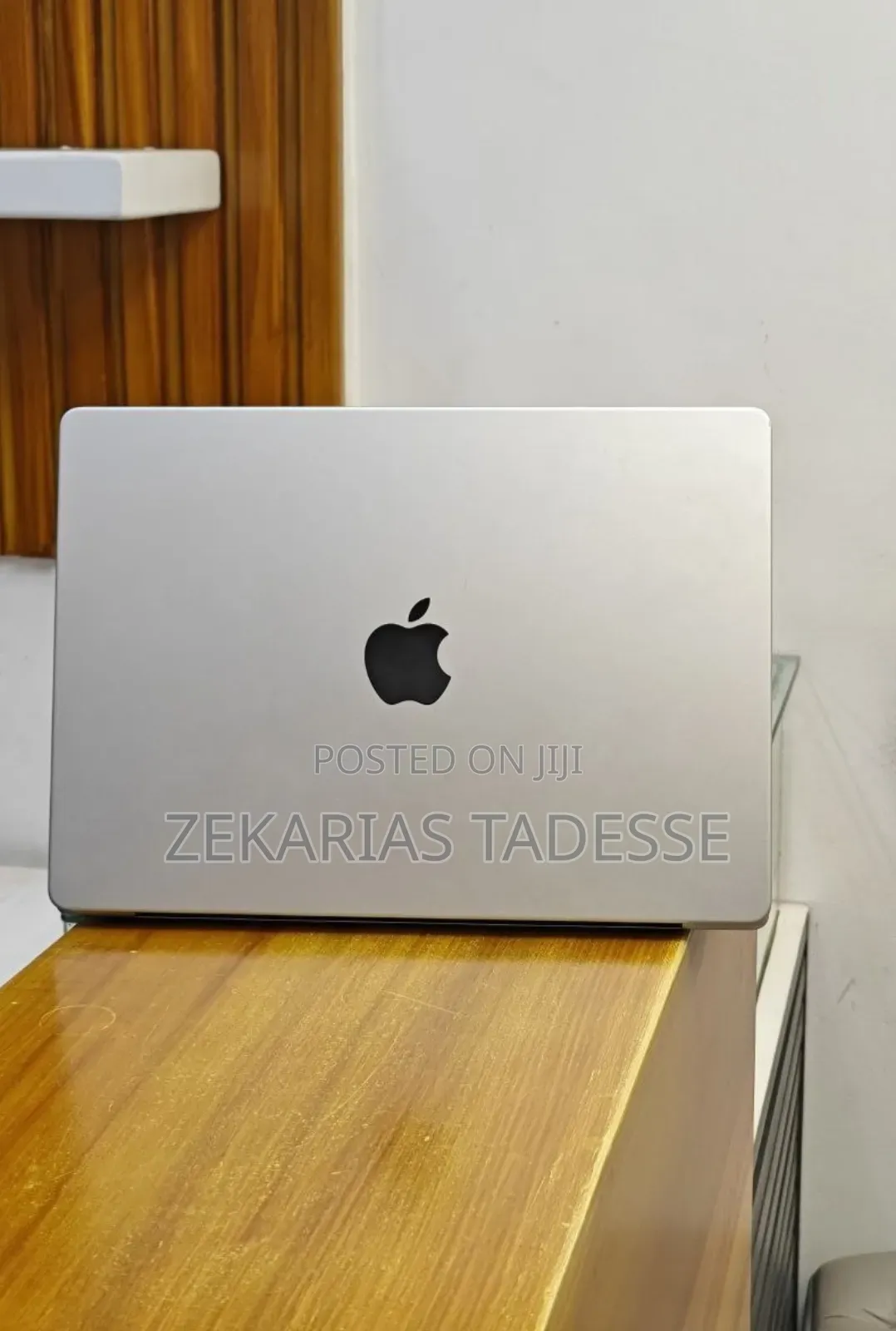 New Laptop Apple MacBook Pro M1 8GB Apple M1 SSD 512GB