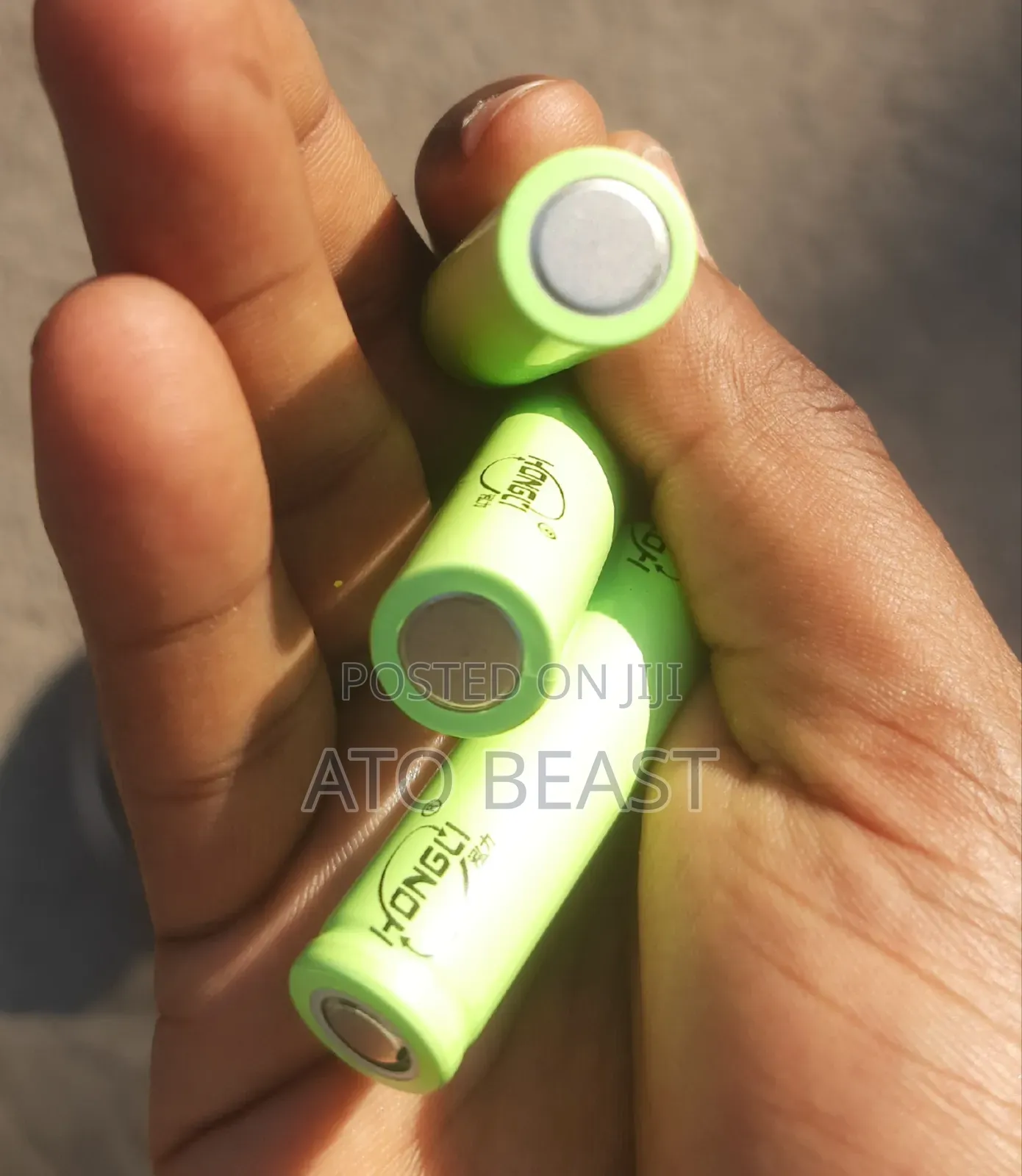 Hongli 14500 Lithium-Ion Rechargeable Batteries