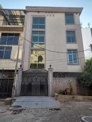 5bdrm House in Addis Abeba, Bole for sale