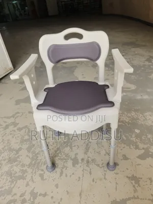 Commode Chair腔裏toilet Chair軟弱commode Chair廟會commode Chair煞白toilet Chai