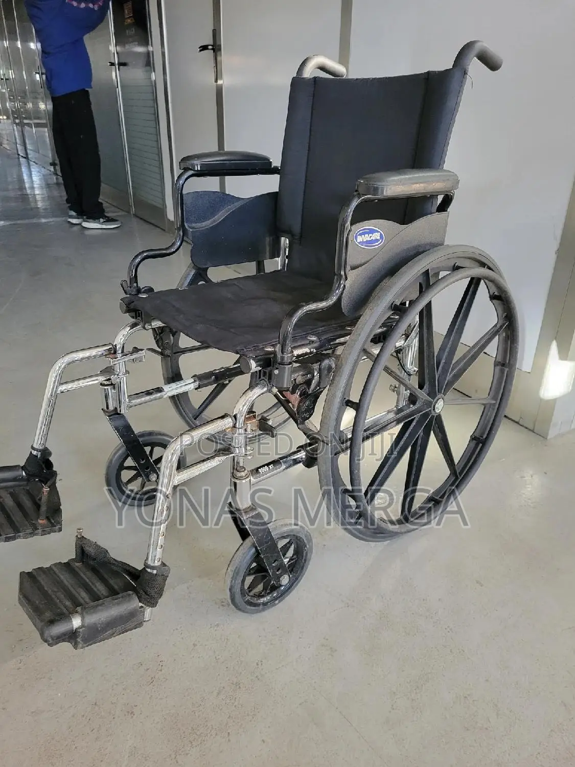 Folding Wheelchair/Wheelchair for Adult With 20" Seat Width Full Arms