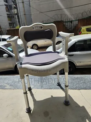 Commode Chair考慮brand New Toilet Chair麩你commode Chair甦你commode Chair