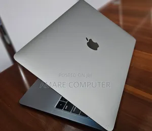 New Laptop Apple MacBook Air 2019 8GB Intel Core I5 SSD 128GB