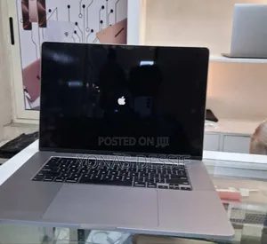 New Laptop Apple MacBook Pro 2019 32GB Intel Core I7 SSD 1T