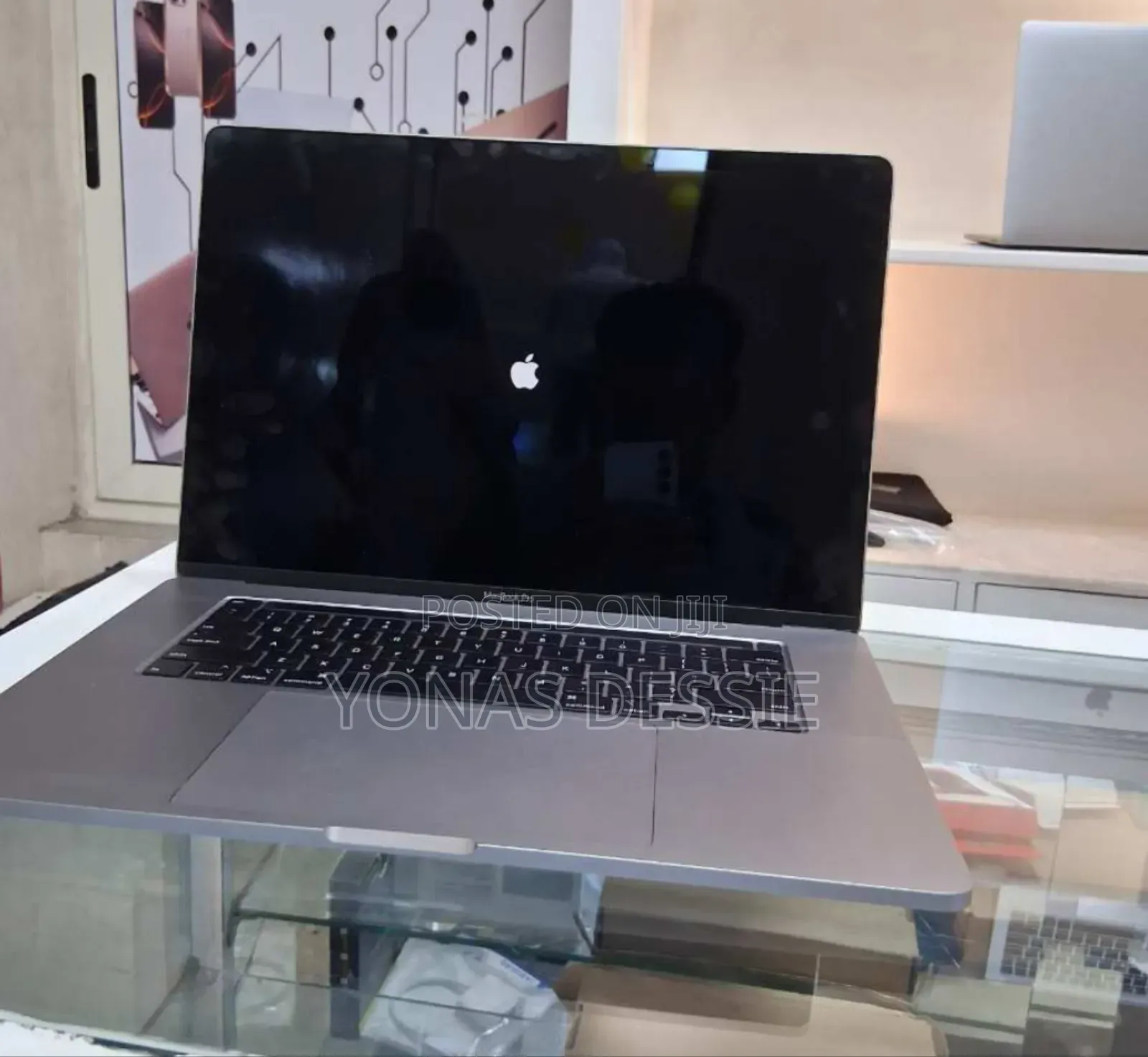 New Laptop Apple MacBook Pro 2019 32GB Intel Core I7 SSD 1T