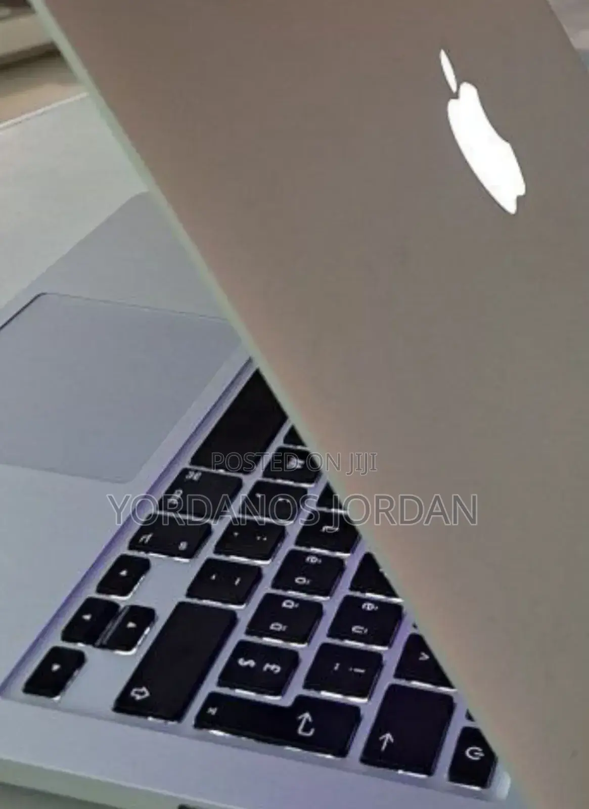 New Laptop Apple MacBook Pro 2015 8GB Intel Core I5 SSD 256GB