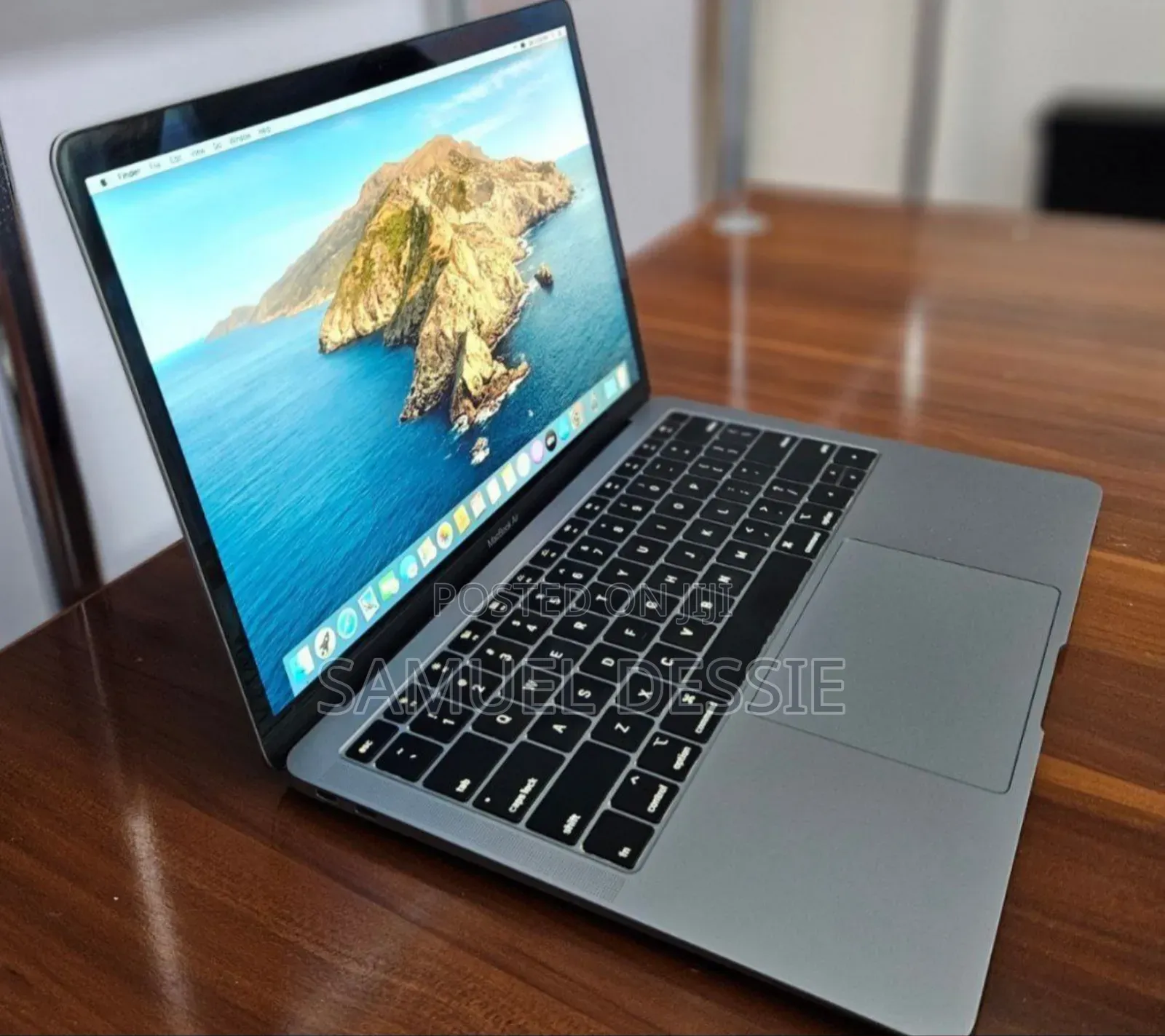 New Laptop Apple MacBook Air 2019 8GB Intel Core I5 SSD 128GB