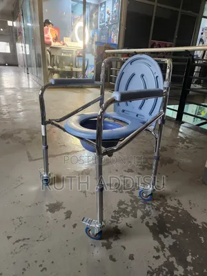Commode Four Wheels Chair九龍commode Chair丙酮toilet Wheelchair Medical