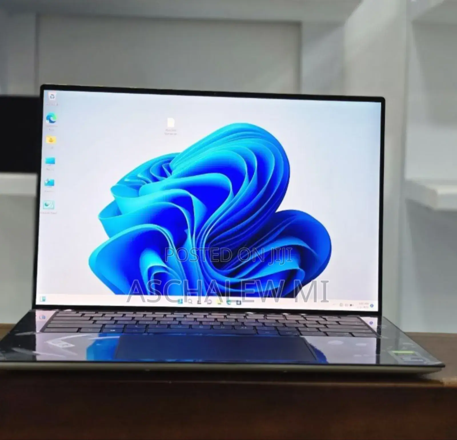 New Laptop Dell XPS 15 32GB Intel Core I9 SSD 1T