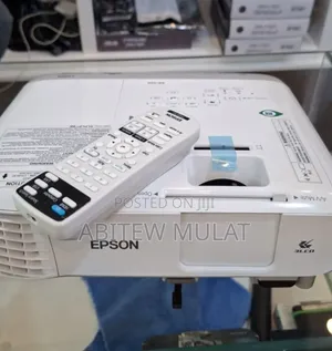 Brand New Epson Projector X39