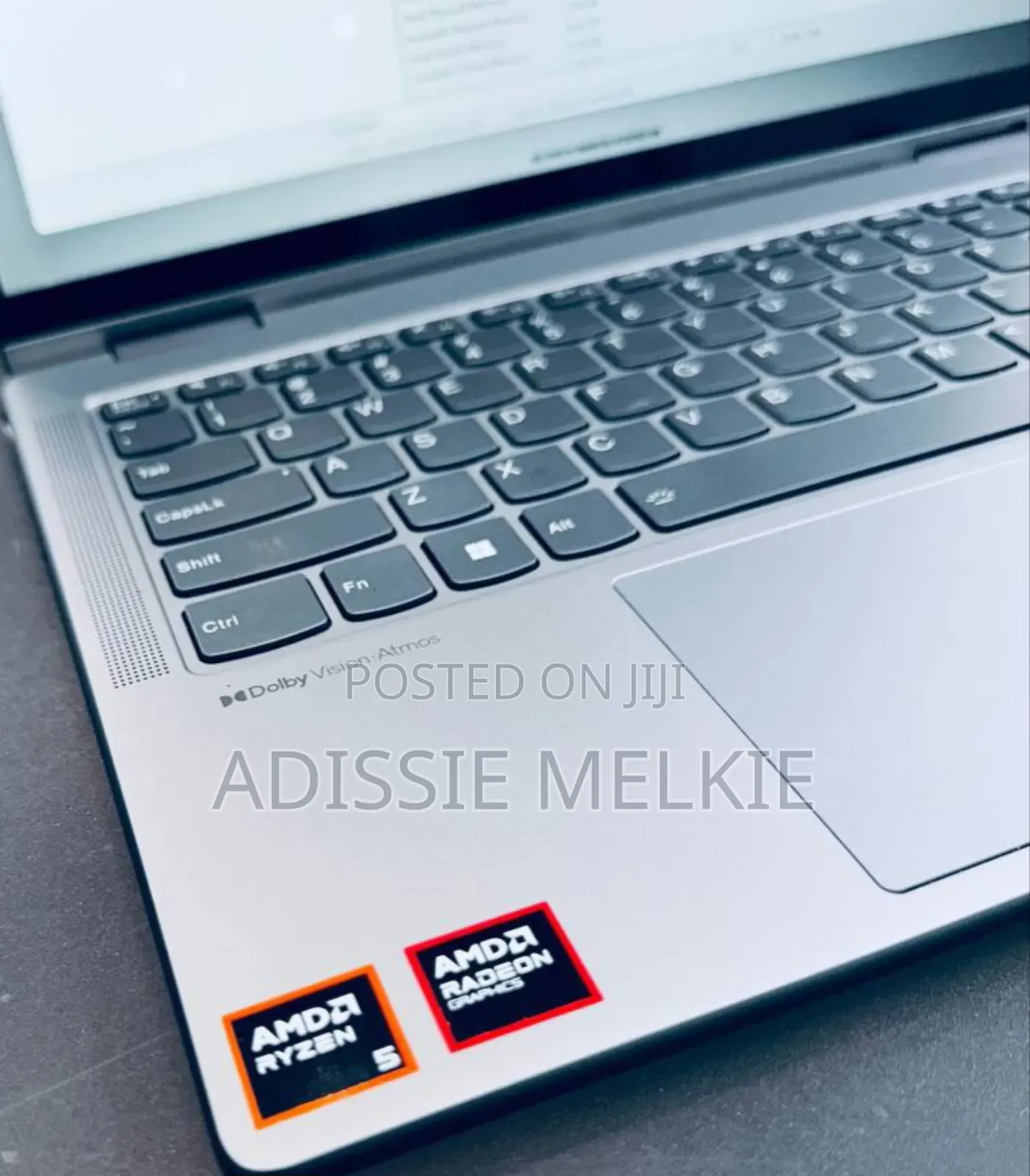 New Laptop Lenovo Yoga 7i 8GB AMD Ryzen 5 SSD 512GB