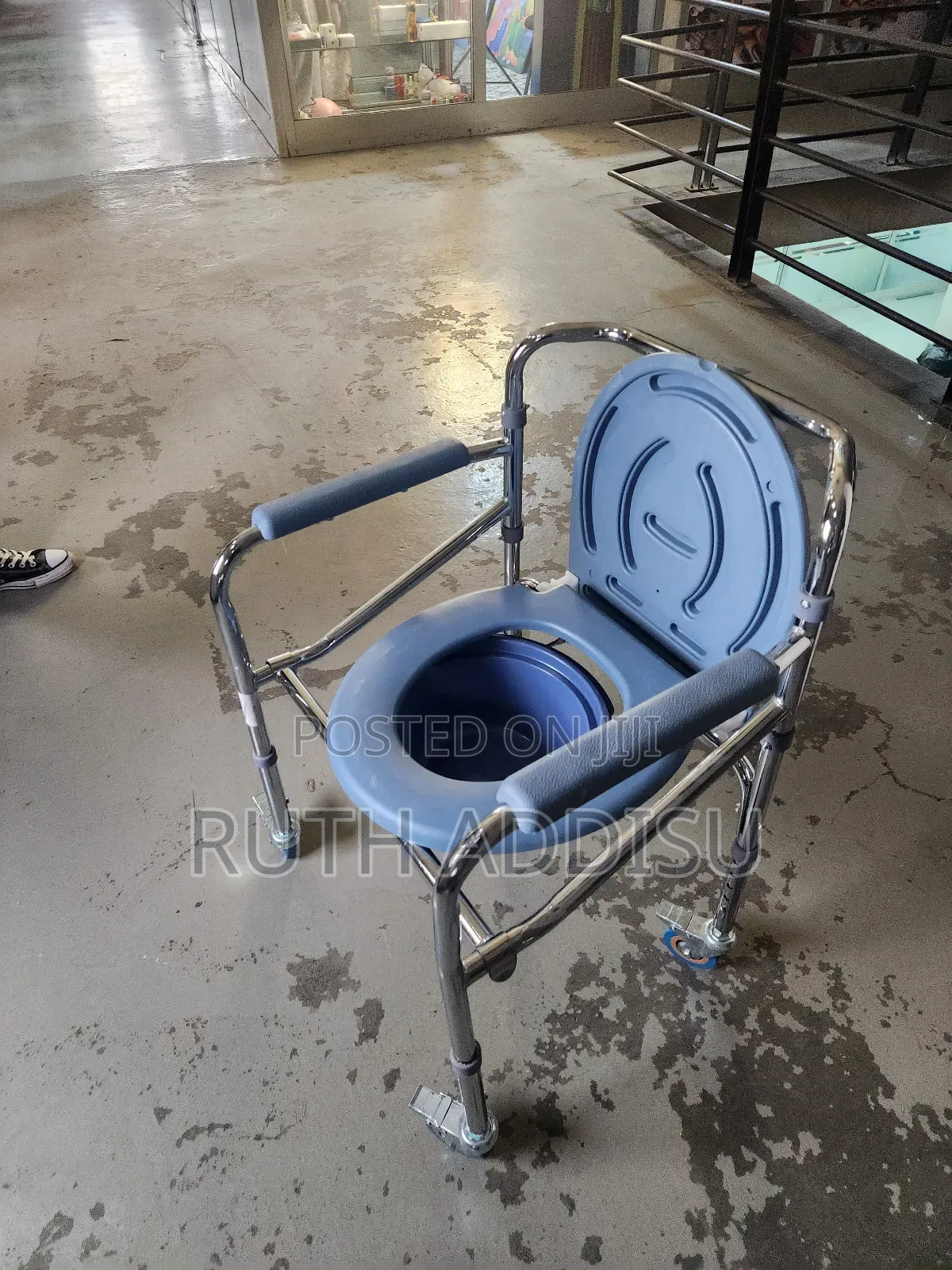 Shower Plated Commode Wheelchair輕微wheelchair多次wheelchair輕巧wheelchair