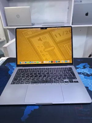 Laptop Apple MacBook Air 2022 M2 16GB Apple M2 SSD 256GB