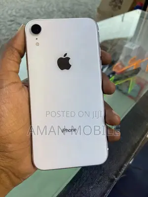Apple iPhone XR 64 GB White