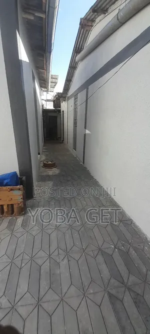 Furnished 5bdrm House in Akaky Kaliti for sale