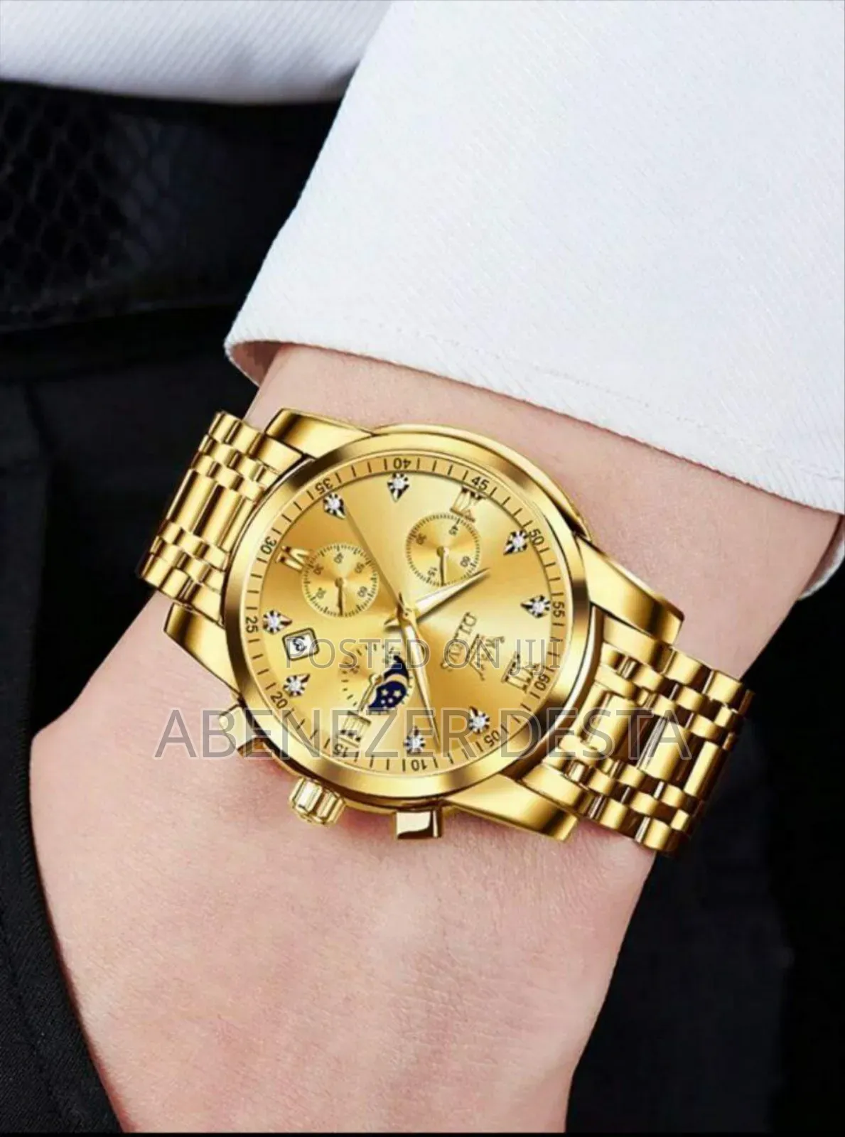 Olevs Men's Chronograph Watch With a Gold Stainless Steel Band