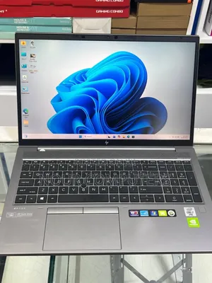 New Laptop HP ZBook Firefly 15 G7 16GB Intel Core I7 SSD 512GB