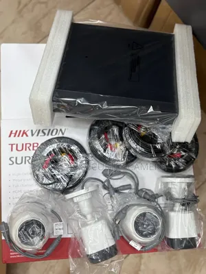 Hikvision 4 Channel Kitt