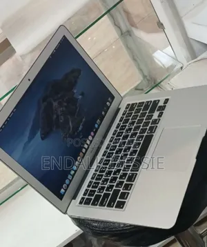 New Laptop Apple MacBook Air 2013 4GB Intel Core I5 SSD 256GB