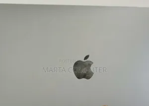 New Laptop Apple MacBook Pro 2017 8GB Intel Core I5 SSD 128GB