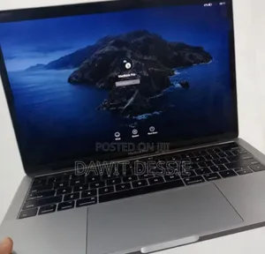 New Laptop Apple MacBook Pro 2017 8GB Intel Core I5 SSD 128GB