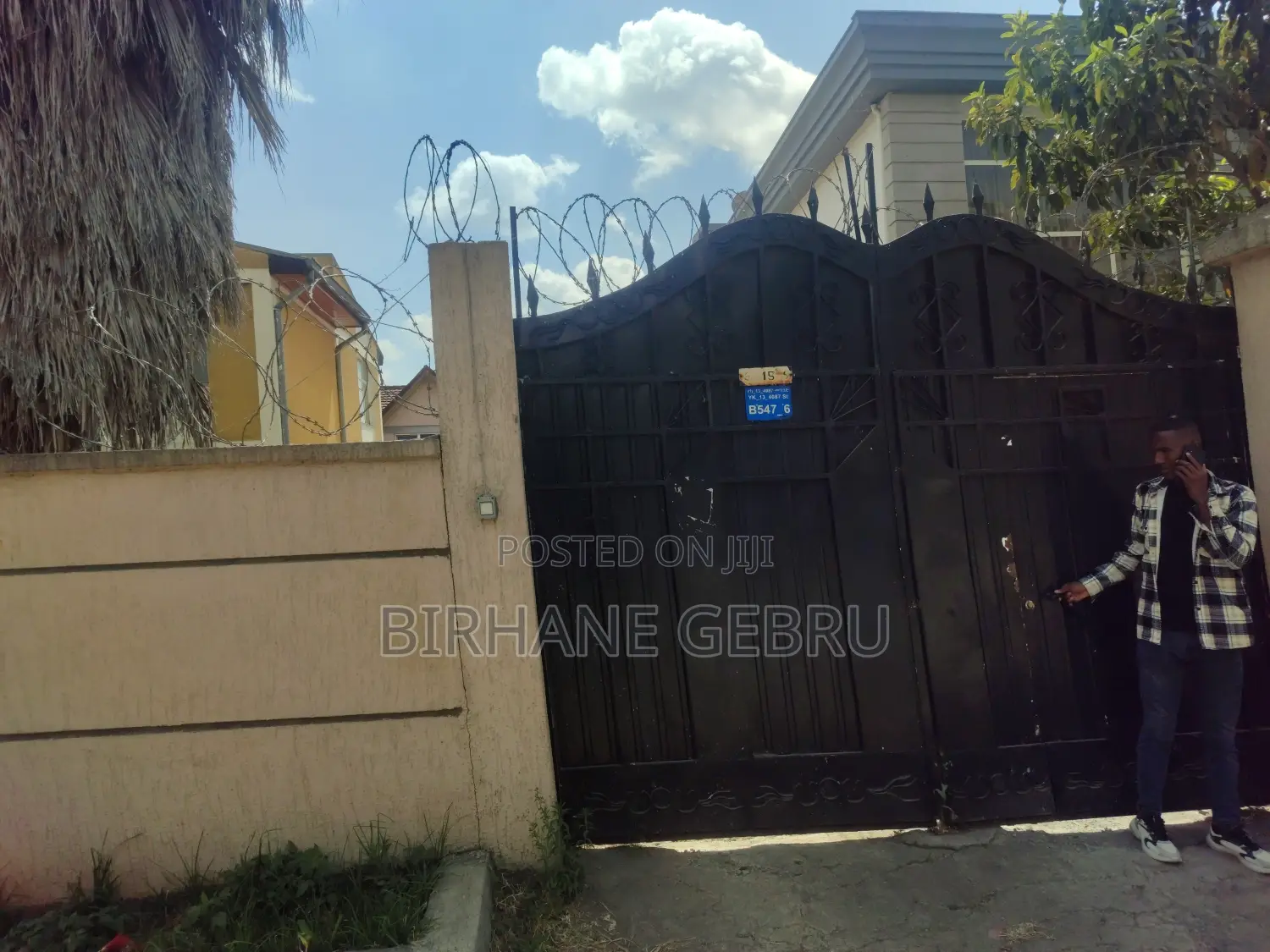 5bdrm House in G+1 House, Bole for rent