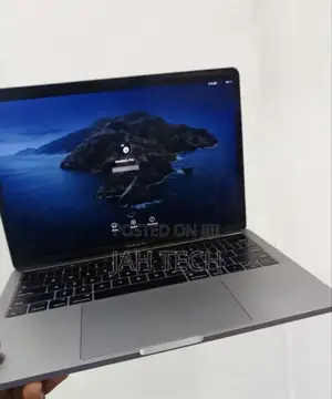 New Laptop Apple MacBook Pro 2017 8GB Intel Core I5 SSD 128GB