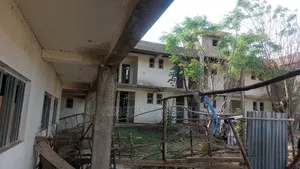 20bdrm Duplex in Oromia, East Shewa for sale