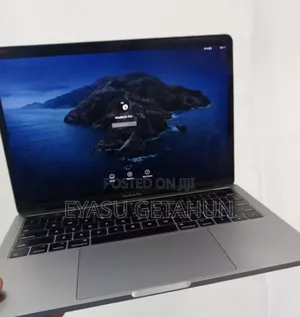 New Laptop Apple MacBook Pro 2017 8GB Intel Core I5 SSD 128GB