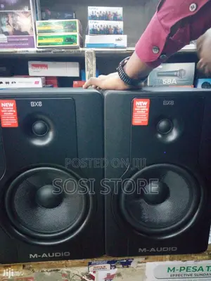 M-Audio Bx8 Studio Monitor