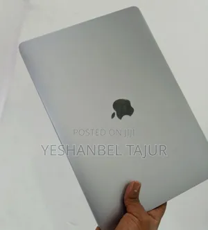 New Laptop Apple MacBook Pro 2017 8GB Intel Core I5 SSD 128GB