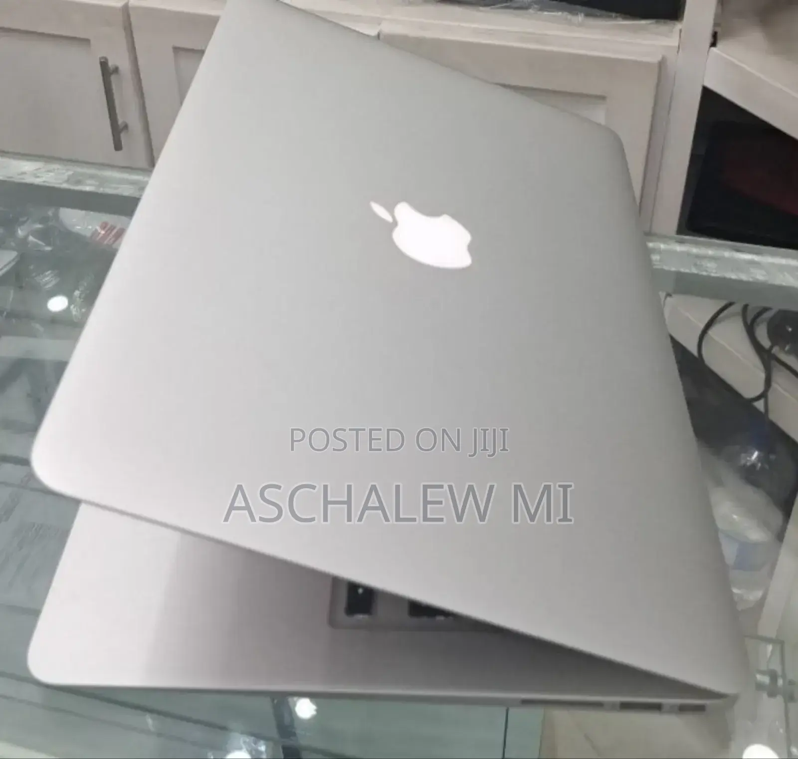 New Laptop Apple MacBook Air 2017 8GB Intel Core I5 SSD 128GB