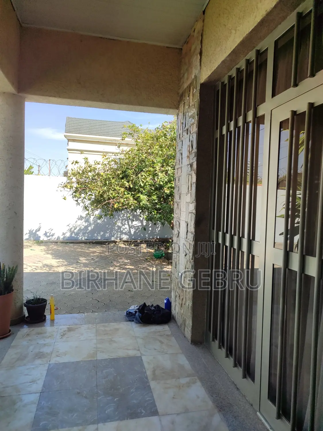 5bdrm Villa in Villa House, Bole for rent