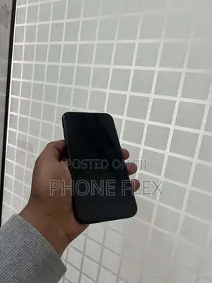 Apple XR 64 GB Black