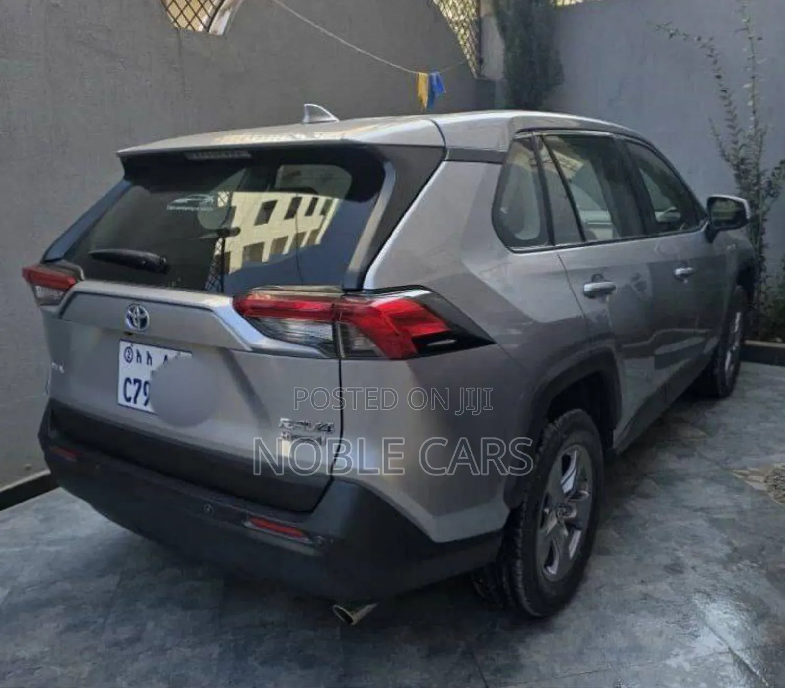 Toyota RAV4 2023 Silver
