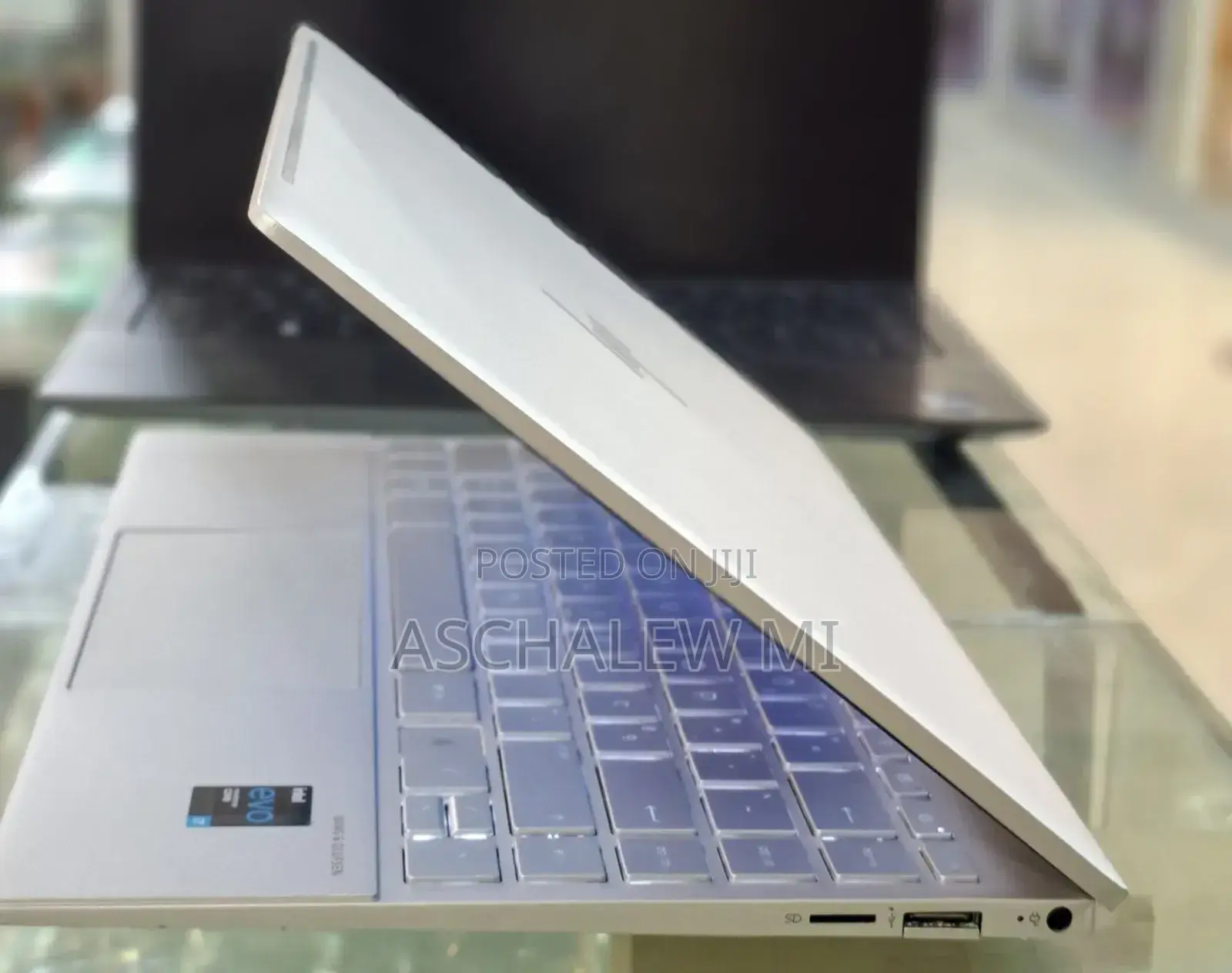New Laptop HP Envy 13 16GB Intel Core i7 SSD 512GB