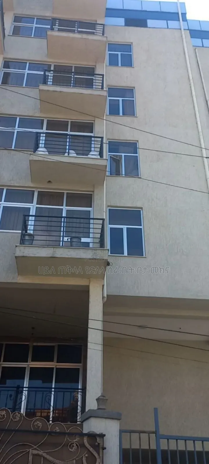 Furnished 16bdrm House in ለቡ አካባቢ, Nifas Silk-Lafto for sale