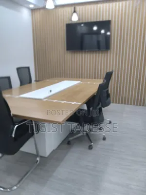 Modern Conference Table Ideal for Offices Meeting Room,And Boardrooms.