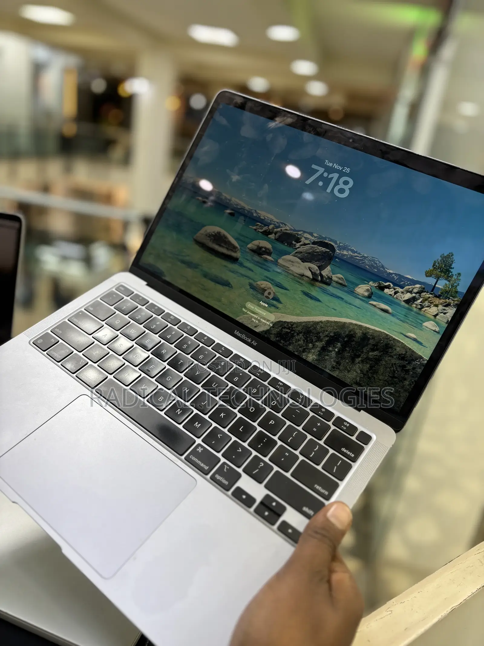 Laptop Apple MacBook Pro M1 8GB Intel Core I7 SSD 256GB