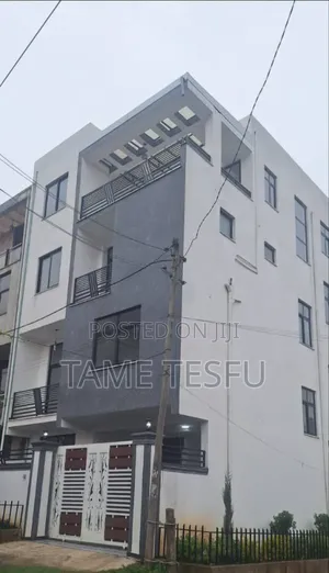 Furnished 6bdrm House in ሀያት ኮፓዉንድ, Bole for sale
