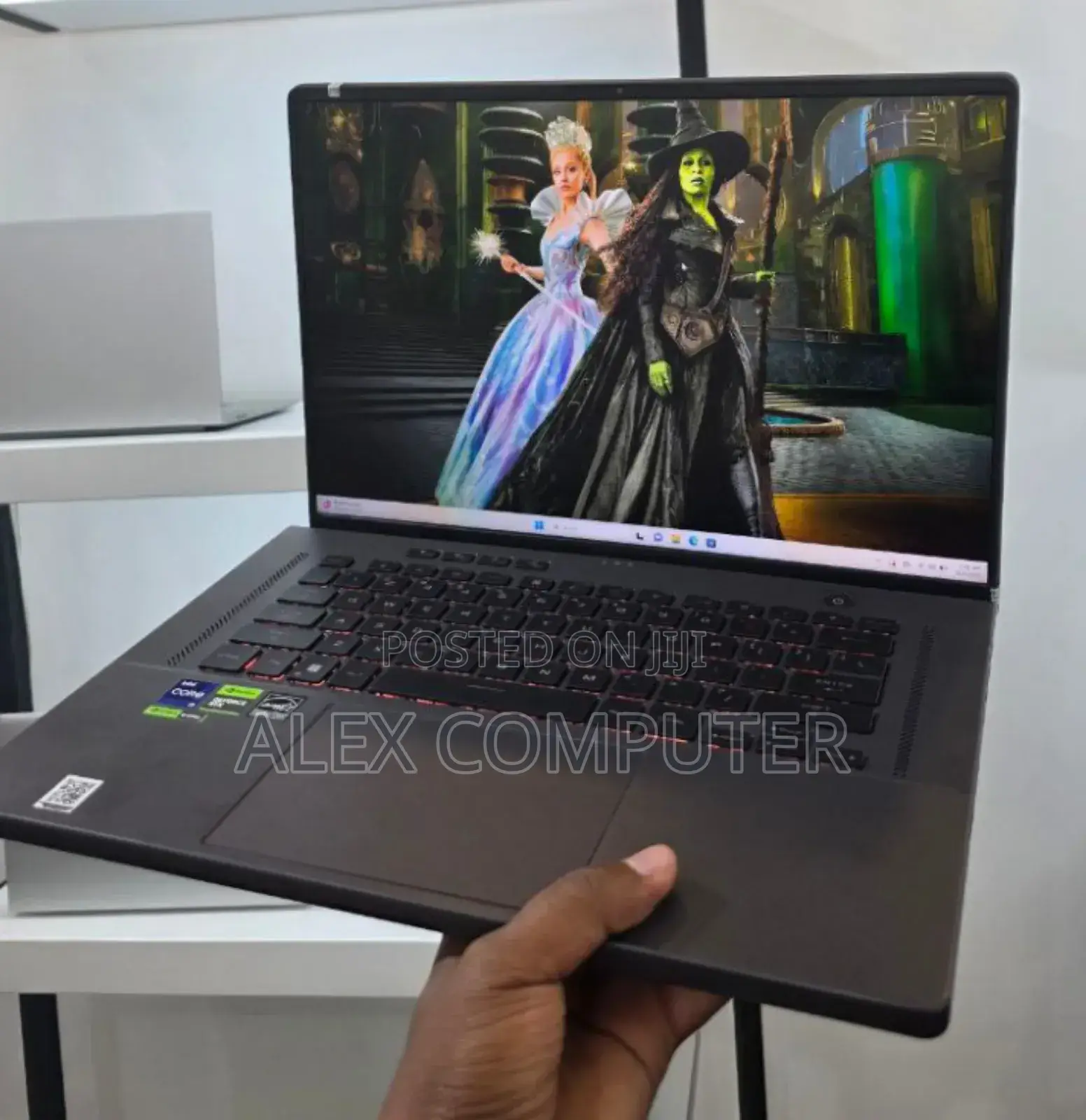 New Laptop Asus ROG Zephyrus G16 16GB Intel Core I9 SSD 1T