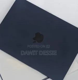 New Laptop Apple MacBook Air 2022 M2 8GB Apple M2 SSD 512GB