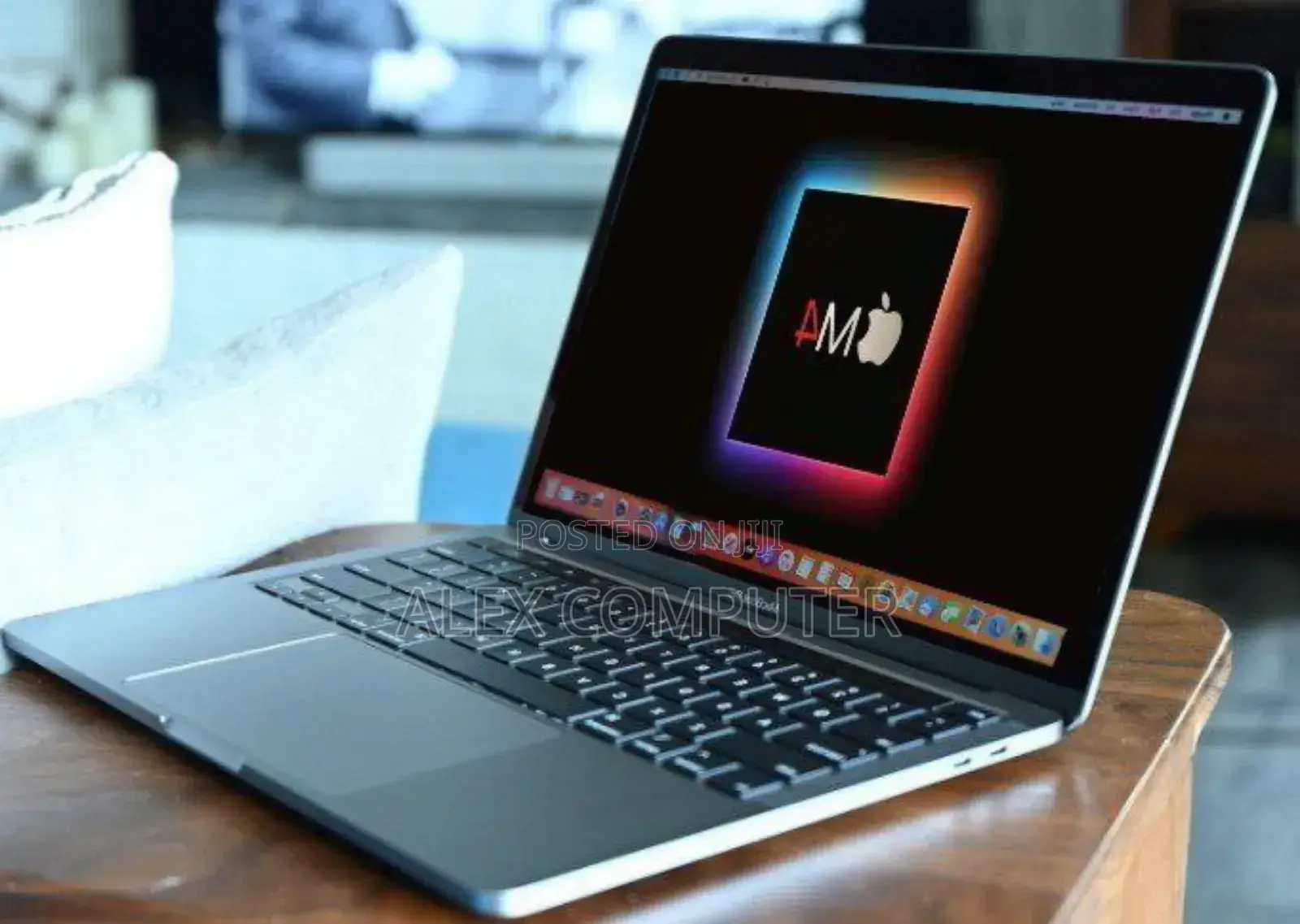 New Laptop Apple MacBook Pro 16GB Apple M4 SSD 512GB