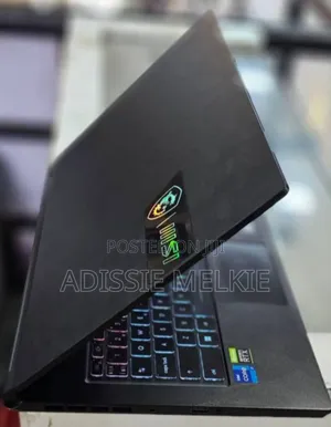 New Laptop MSI Stealth 16 AI Studio 16GB Intel Core I7 SSD 1T