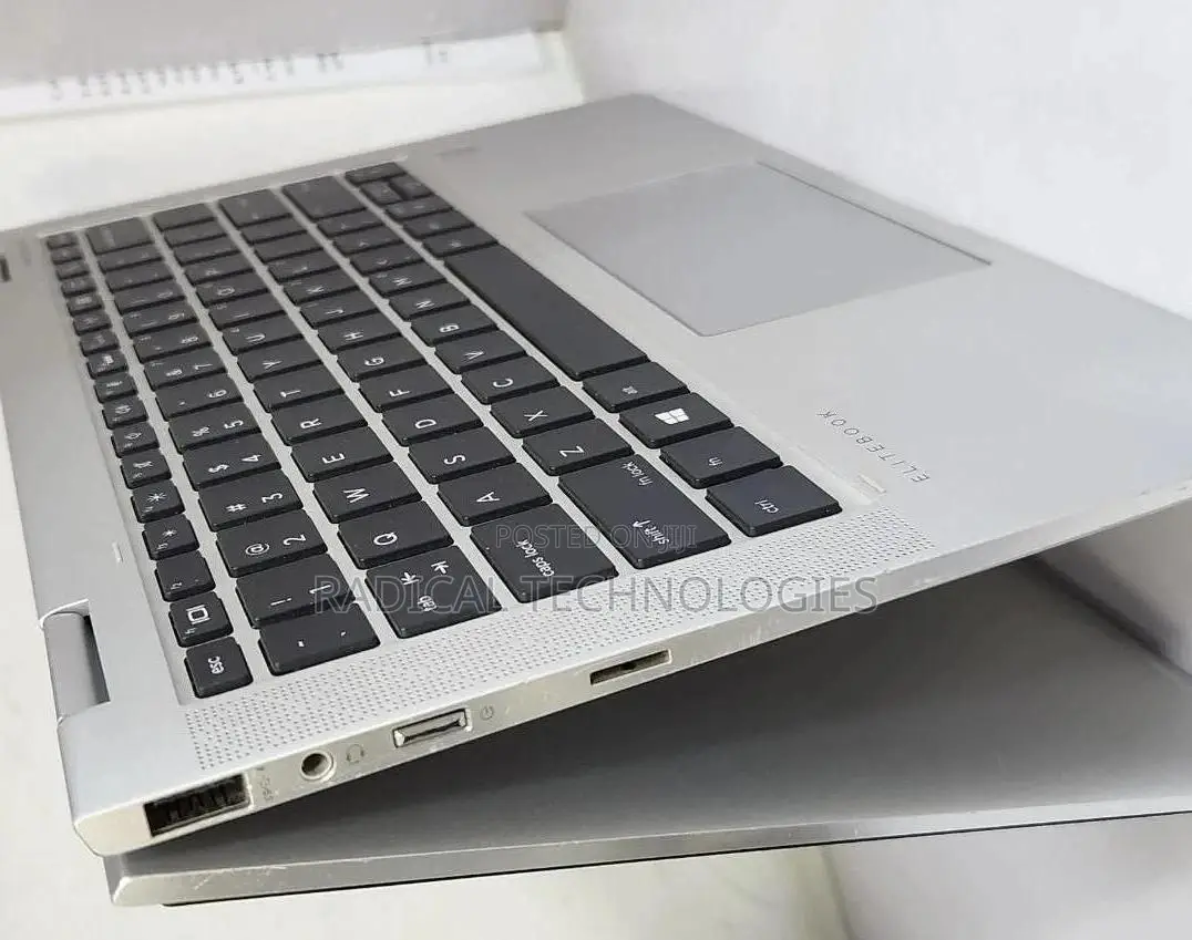 New Laptop HP EliteBook X GB Intel Core I7 SSD 512GB