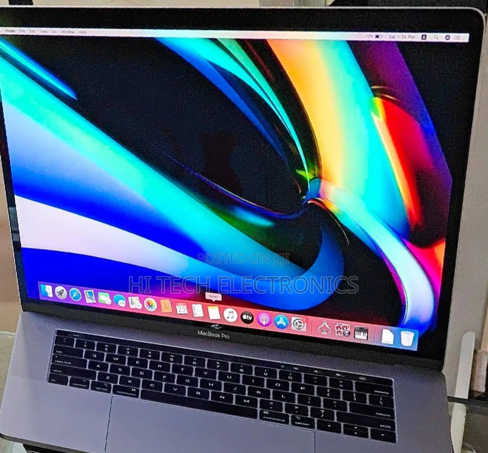 New Laptop Apple MacBook Pro 2019 16GB Intel Core i9 SSD 512GB